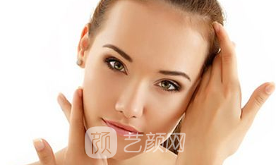 網(wǎng)上的玻尿酸隆鼻圖片是真的還是P出來的？