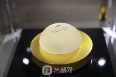 李發(fā)成：從手感的柔軟度上來看，傲諾拉和娜綺麗哪一個隆胸假體材料好？
